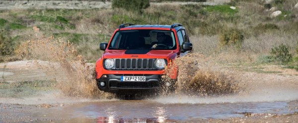 Jeep Renegade Trailhawk caroto test drive 2015 (11)