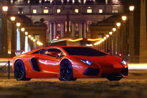 Lamborghini-Aventador_LP700-4