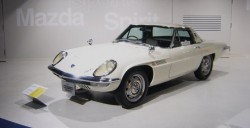 MAZDA-COSMO-SPORT