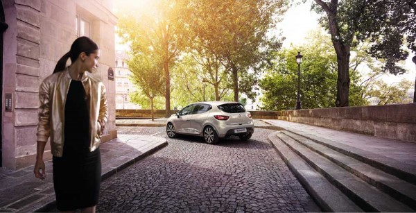 RENAULT-CLIO-INITIALE-PARIS-2014