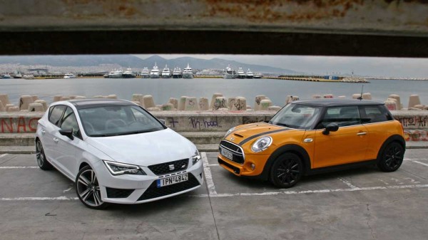 Mini Cooper S vs Seat Leon Cupra caroto test 2015 (2)