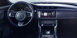 2016 Jaguar XF (22)