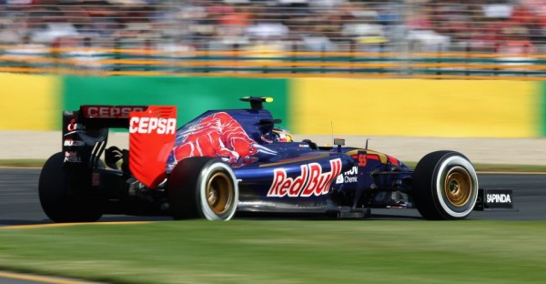 Sainz-Aus15-act-b960