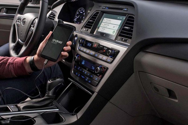 2015 Hyundai Sonata with Android Auto (1)