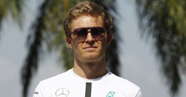 Rosberg-Mal15-paddock-a960