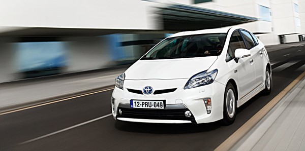 TOYOTA-PRIUS-PLUG-IN-ENDS-1
