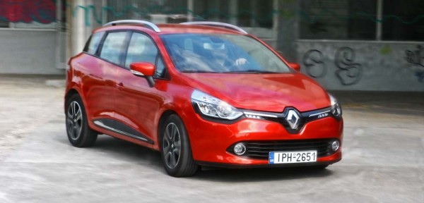 Renault Clio Sport Tourer dCi 2015 caroto test drive (16)