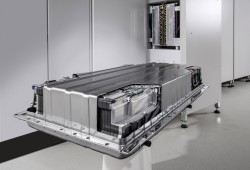 mercedes-benz-energy-storage-system_100514230_h