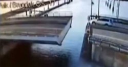 splish splash river car