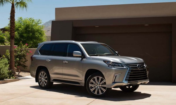 2016-Lexus-LX-570-1