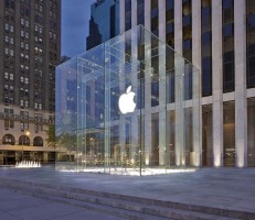 Apple flagship store in New York