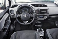 toyota_yaris_3