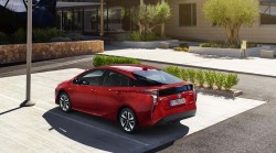2016 Toyota Prius (11)