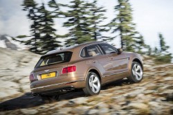 BENTLEY-BENTAYGA-2016-8