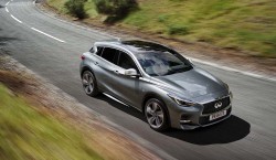 Infiniti-Q30_2016_1600 (16)