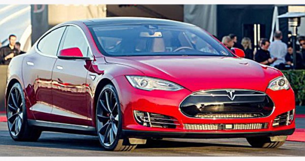 TESLA-MODEL-S-P85D-1