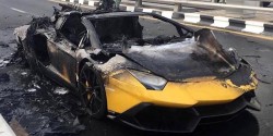 Yellow-Lamborghini-Aventador-burning 1200