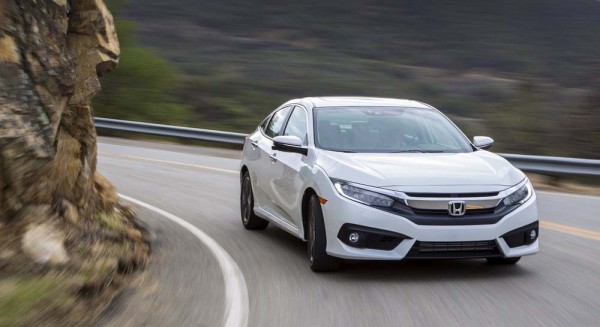 Honda-Civic_Sedan_2016_1000 (10)