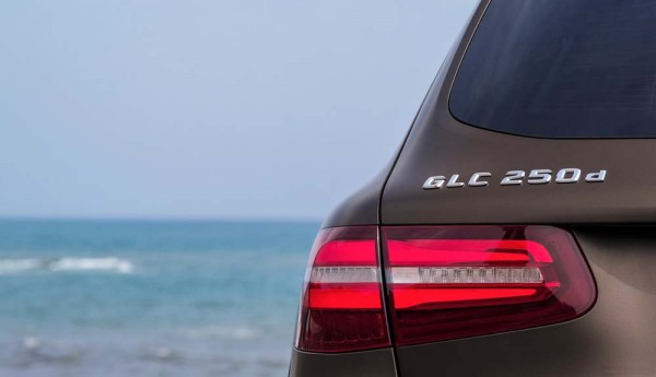 Mercedes-Benz-GLC_2016_1600x1200_wallpaper_78