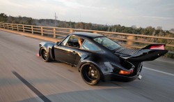 Porsche 930 Turbo Hardcore Modified (11)