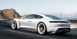 Porsche-Mission_E_Concept_2015_1000 (2)