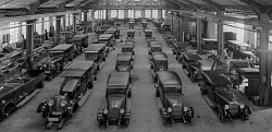 mercedes-benz-sindelfingen-plant-2