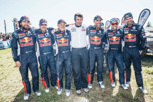 team-peugeot-total-s-crew-on-the-final-day-of-the-dakar-rally-2016