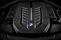 BMW-M760Li-xDrive (10)