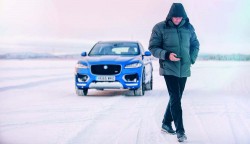 Jaguar F-PACE and Jose Mourinho (1)