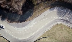 Porsche illustrates how to pick the right line around a track