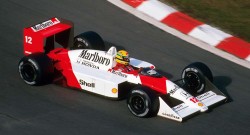 MCLAREN-MP4-4-HONDA-2