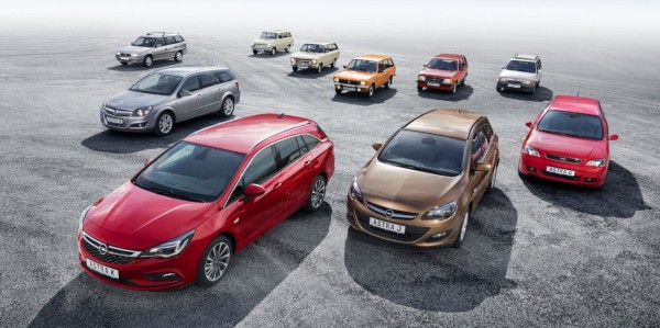 OPEL-ASTRA-SPORTS-TOURER-TRADITION (14)