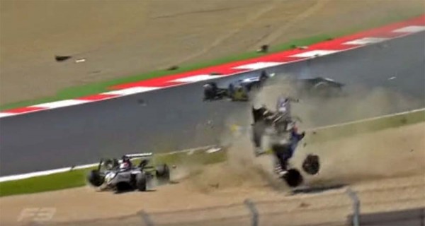 Shocking Formula 3 Accident_1