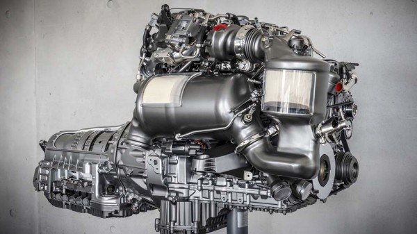 mercedes-four-cylinder-diesel-engine (2)