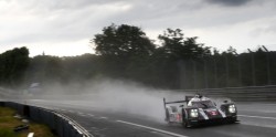PORSCHE-919-HYBRID-POLE-24H-LE-MANS-2016 (1)
