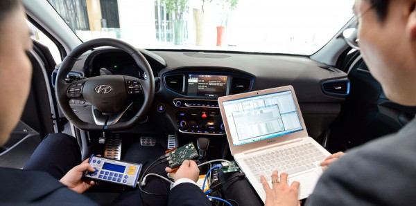 HYUNDAI-CONNECTED-CAR (1)