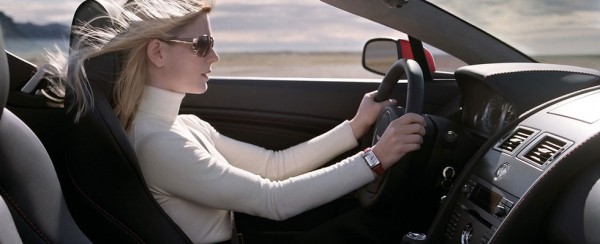 woman-driving-car-getting-sun-damage