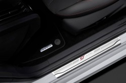 Ford Launches Sporty New ST-Line: Fiesta ST-Line and Focus ST-Li