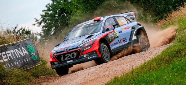 HYUNDAI-MOTORSPORT-DANI-SORDO (2)