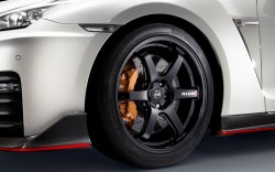 NISSAN-GT-R-NISMO-2017 (4)