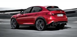2017-Alfa-Romeo-Stelvio-SUV-rear