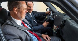 MINI-PLUG-IN-HYBRID (2)