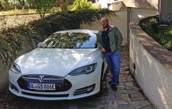 tesla model s in greece (3)