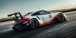 PORSCHE-911-RSR-2017 (1)
