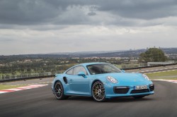 Porsche 911 S motor trend test (1)