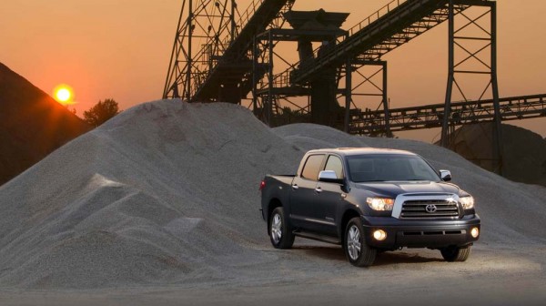 Toyota-Tundra_CrewMax-2007-1600-09