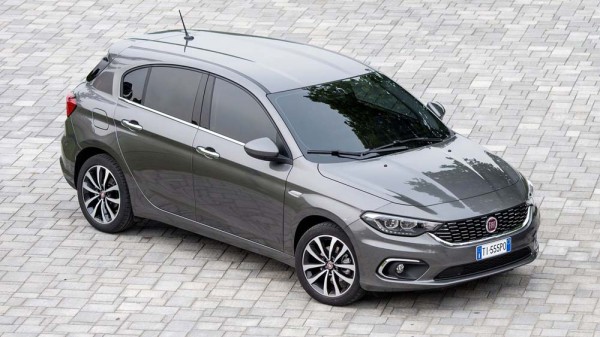 Fiat-Tipo_5-door-2017-1280-01