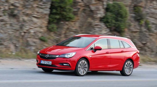 Opel Astra Sports Tourer CDTI 160 PS caroto test drive 2016 (15)