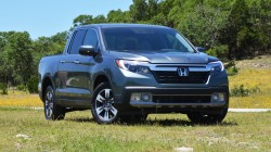 2017-honda-ridgeline