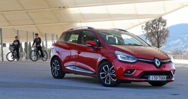 Renault Clio Sport Tourer Dci caroto test drive 2017 (12)